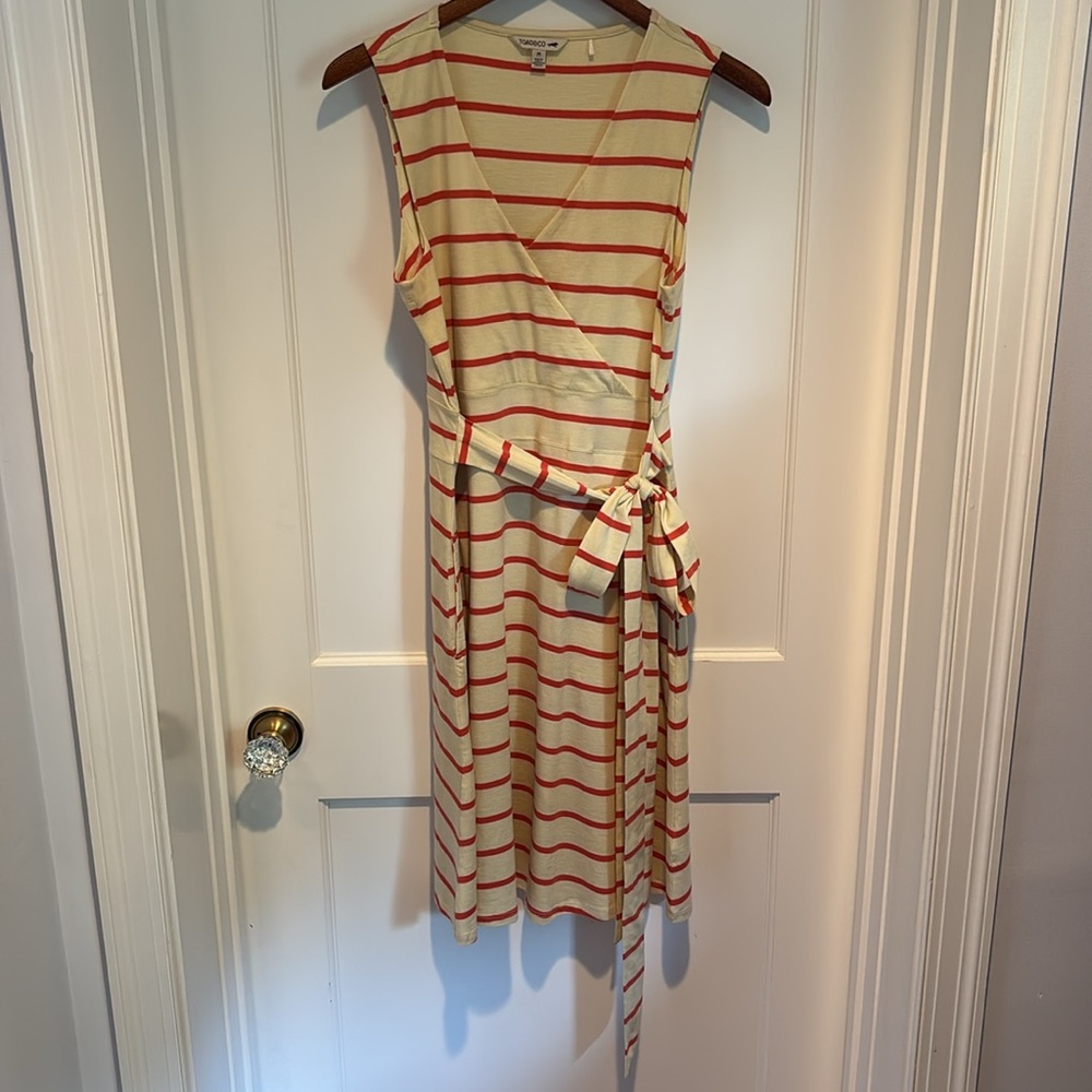 Toad & Co Cue sleeveless striped dress with A line skirt & adjustable belt